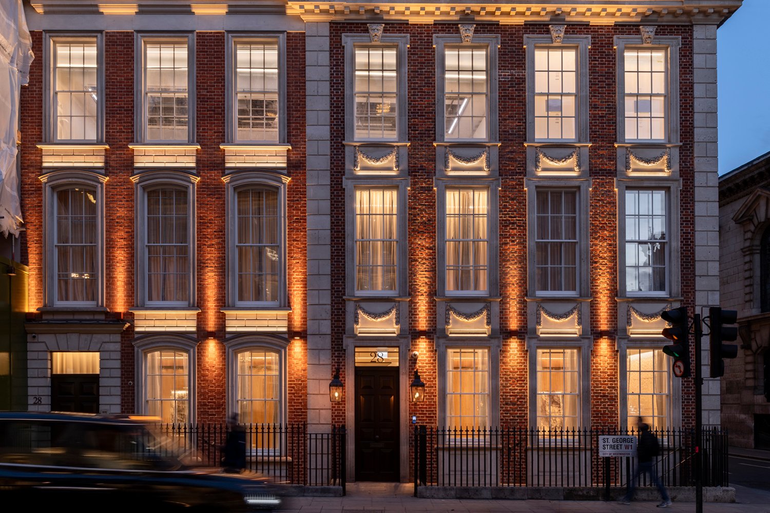 582_28 St George Street_Exterior_01